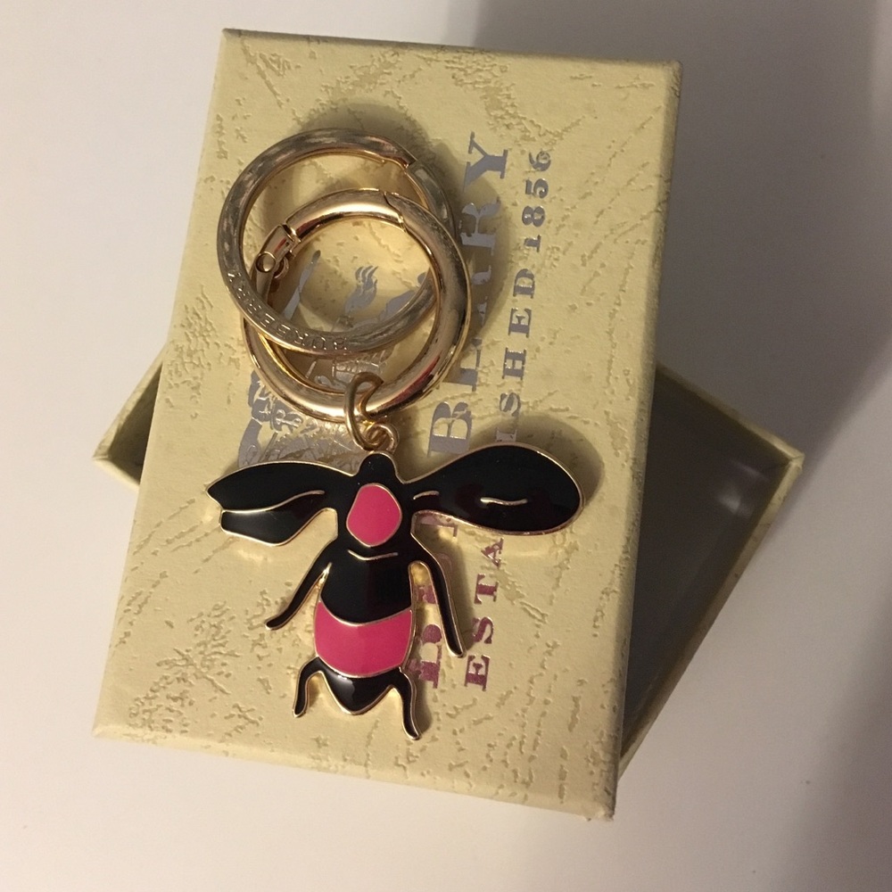 Burberry bee key/bag charm